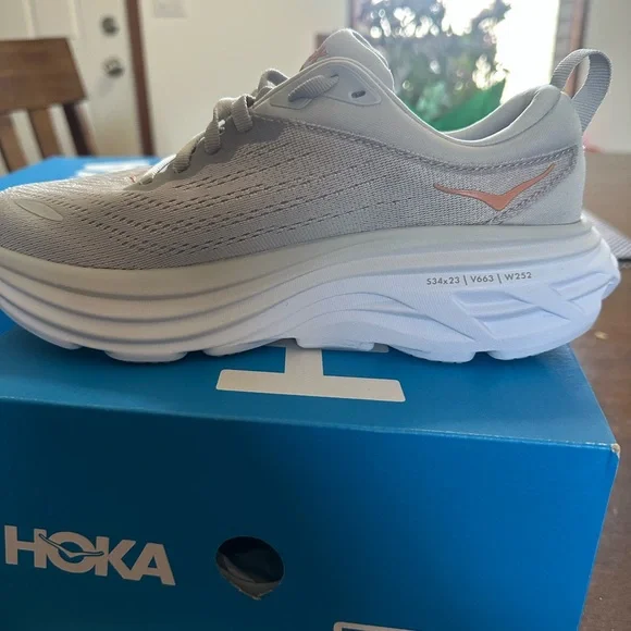 Hoka Women's Bondi 8 Light Gray and Coral Athletic Shoes - Picture 4 of 6